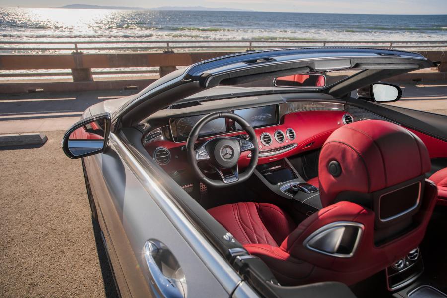 Интерьер Mercedes-AMG S63 Cabriolet 2016 года  (NA) (фото 21 из 31)